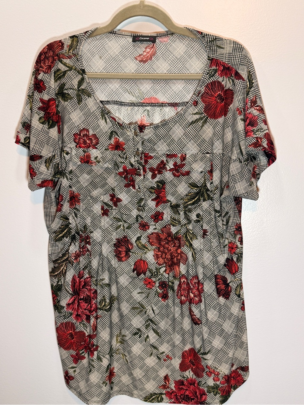 Cocomo Red Floral Scoop Neck Short Sleeve Top
